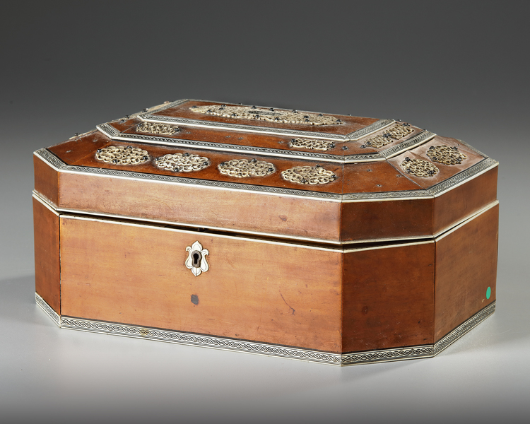 A BONE INLAID WOODEN WRITING BOX, INDIA, 19TH-20TH CENTURY