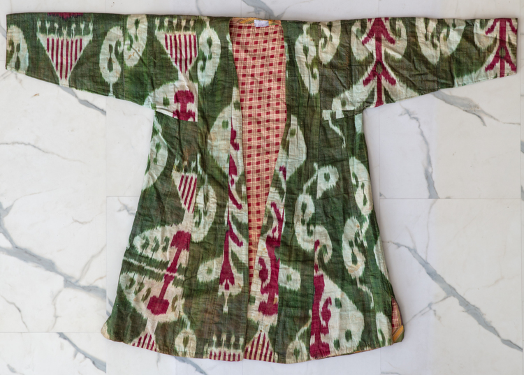 AN IKAT ROBE, UZBEKISTAN, EARLY 20TH CENTURY