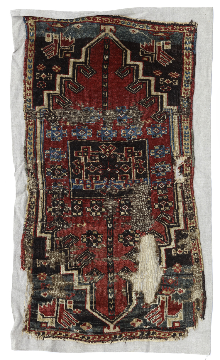 ANTIQUE SIVAS YASTIK FRAGMENT, 19TH CENTURY