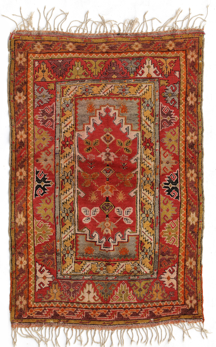 ANATOLIAN MILAS RUG, CIRCA 1900