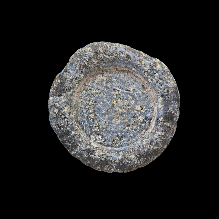 AN EARLY ISLAMIC GLASS WEIGHT OF DOUBLE DIRHAM, 10TH-11TH CENTURY