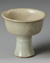 A CHINESE GU-TYPE CRACKLE GLAZED STEMCUP, QING DYNASTY (1644-1911)