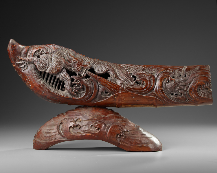 A CHINESE BAMBOO DRAGON CARVING, QING DYNASTY (1644-1911)