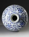 A CHINESE BLUE AND WHITE MEIPING VASE, 19TH CENTURY