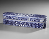 A CHINESE BLUE AND WHITE PEN BOX AND COVER