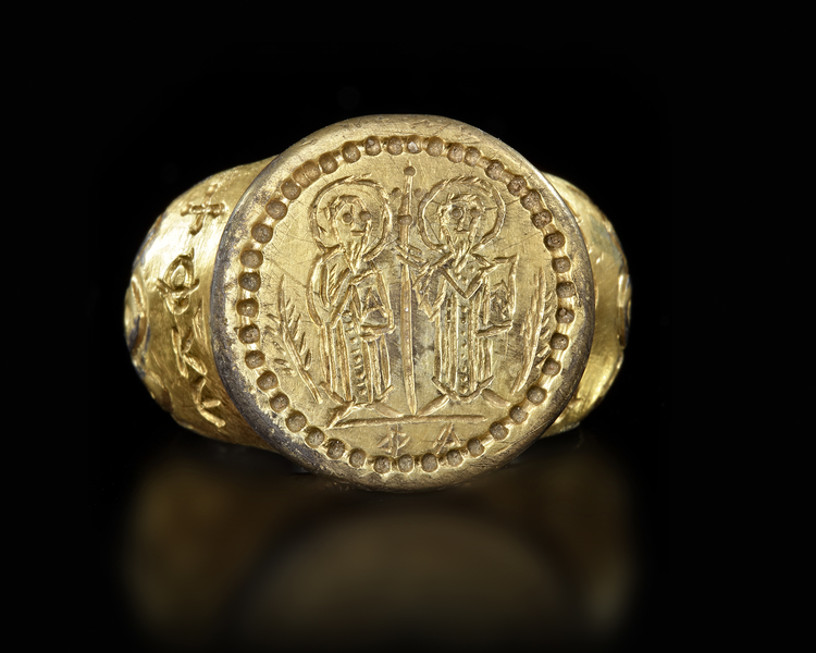 A LARGE SILVER GILT BYZANTINE RING, 8TH-10TH CENTURY AD