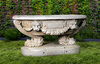 A SCULPTED WHITE MARBLE BASIN IN RENAISSANCE STYLE, LATE 20TH CENTURY