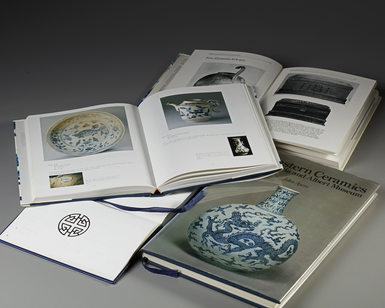 A COLLECTION OF 4 BOOKS ABOUT CHINESE CERAMICS