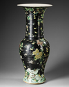 A LARGE FAMILLE NOIRE 'PHOENIX-TAIL' VASE, 19TH CENTURY