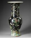 A LARGE FAMILLE NOIRE 'PHOENIX-TAIL' VASE, 19TH CENTURY