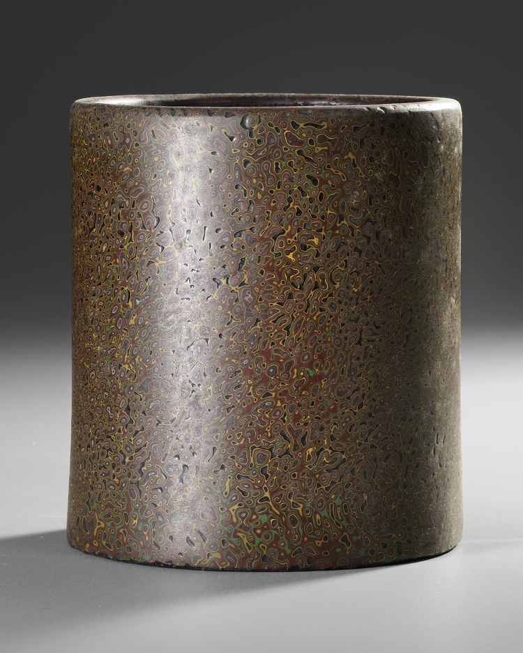 A JAPANESE LACQUERED BRUSH POT, 19TH CENTURY