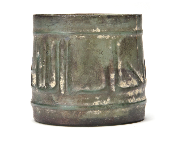 A GLASS BEAKER, SYRIA, 10TH-11TH CENTURY