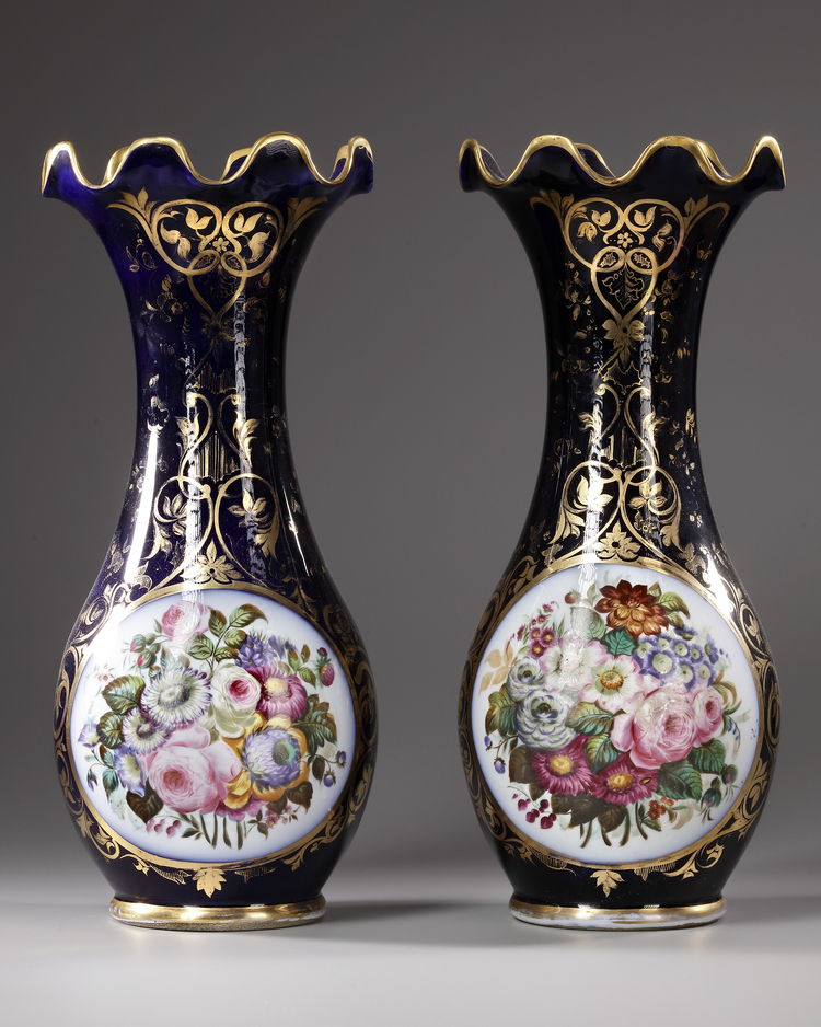 A PAIR OF BLUE ENAMELED PORCELAIN BALUSTER VASES, LATE 19TH CENTURY