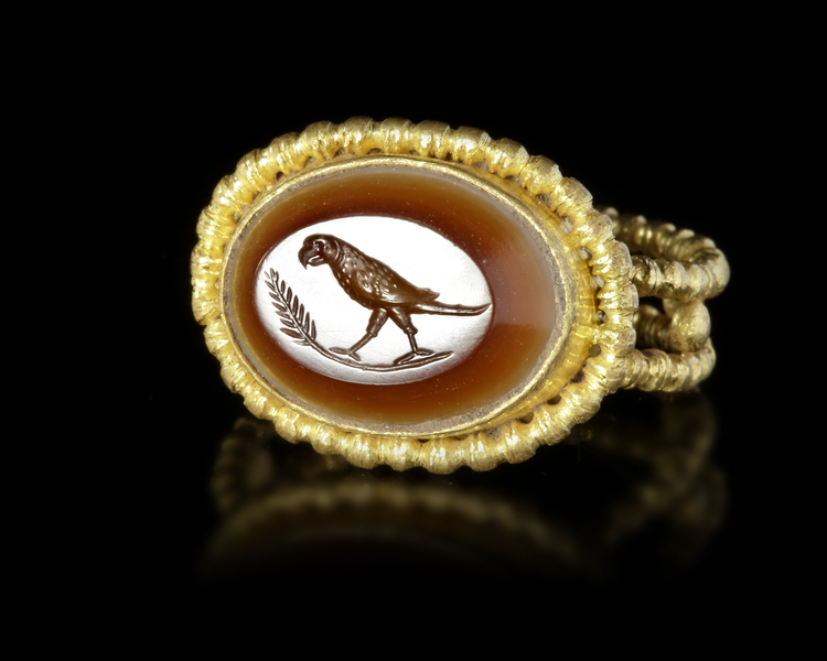 A ROMAN GOLD RING 2ND TO 3RD CENTURY A.D.