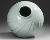 A LARGE JAPANESE CELADON CERAMIC VASE, SIGNED, MODERN, 20TH CENTURY