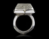 A CRYSTAL SILVER RING, PERSIA, 19TH CENTURY