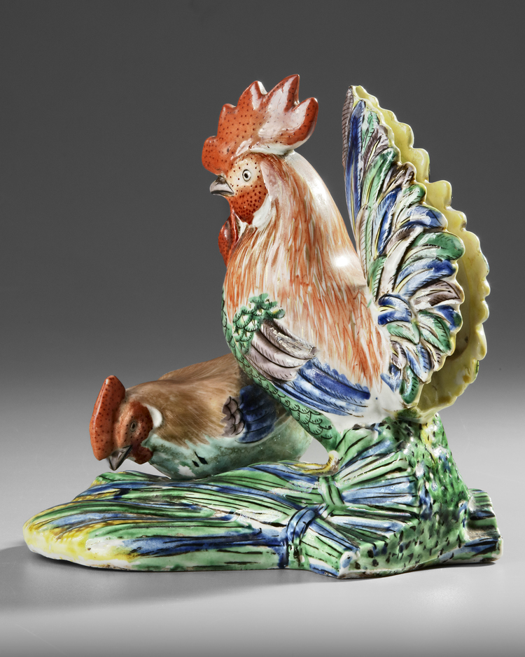 A JAPANESE KUTANI PORCELAIN GROUP OF A COCKEREL AND HEN, LATE 19TH CENTURY