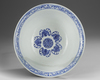 A CHINESE BLUE AND WHITE BOWL, 19TH CENTURY