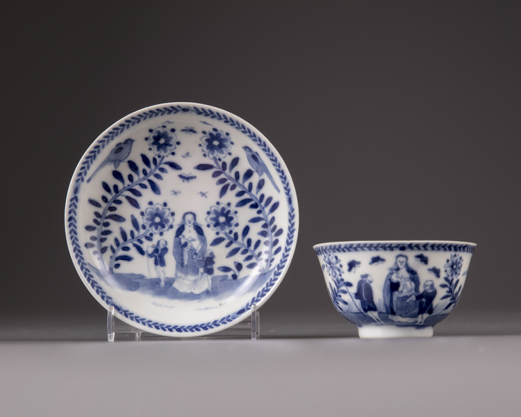 A Chinese blue and white cup & saucer