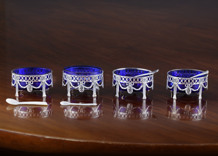 FOUR DUTCH SILVER SALTS WITH BLUE GLASS LINERS, 20TH CENTURY