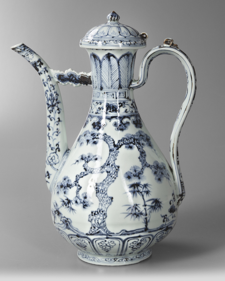 A CHINESE BLUE AND WHITE 'THREE FRIENDS OF WINTER' EWER, QING DYNASTY (1644-1911)