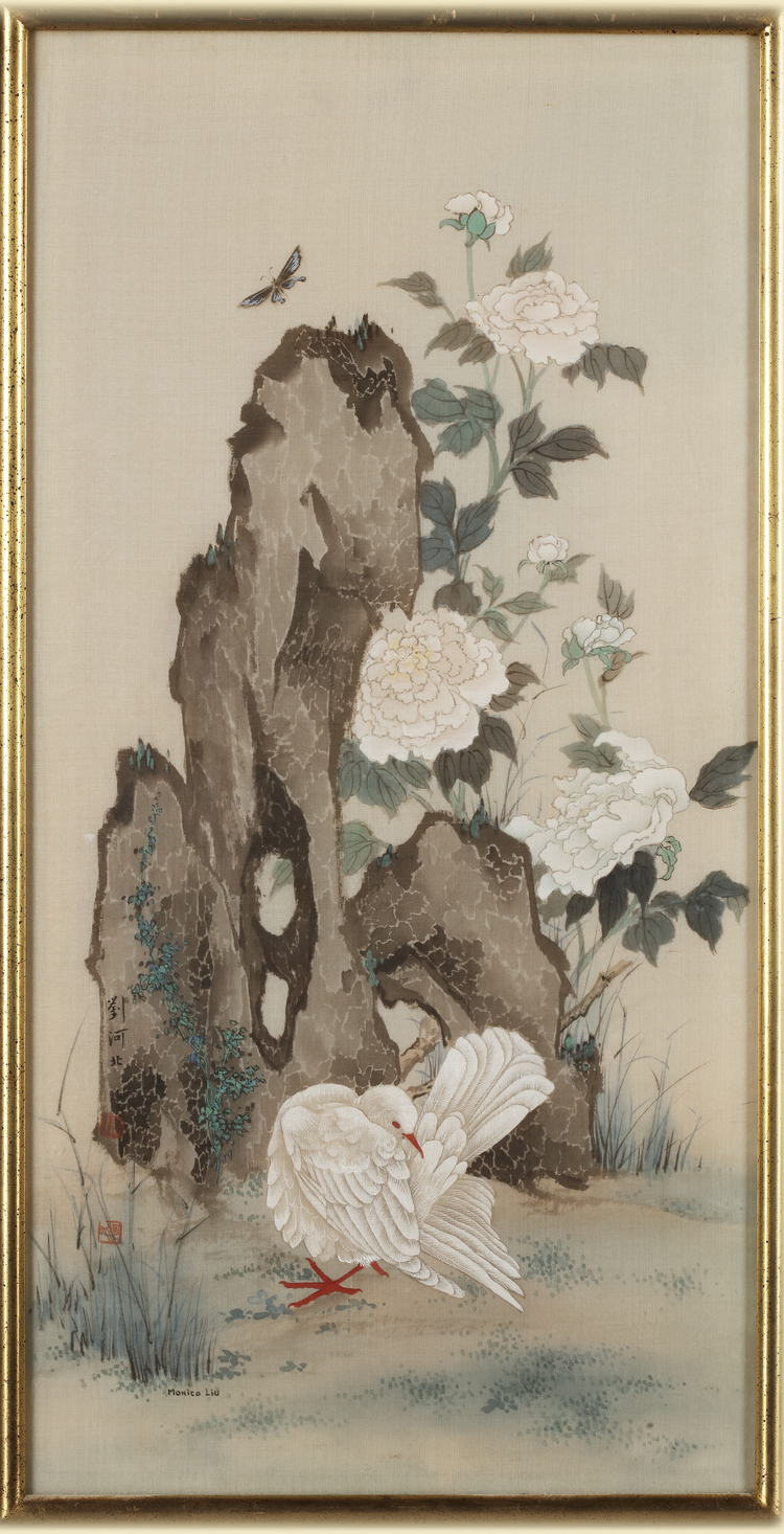 A CHINESE SILK PAINTING DEPICTING A WHITE DOVE, 20TH CENTURY