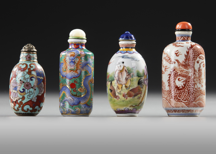 FOUR CHINESE SNUFF BOTTLES, 19TH-20TH CENTURY