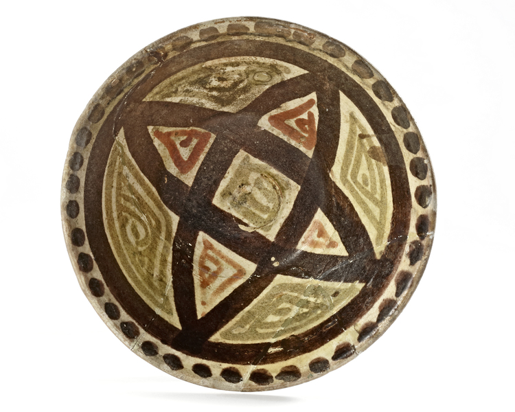 A NISHAPUR POTTERY BOWL, PERSIA, 10TH CENTURY