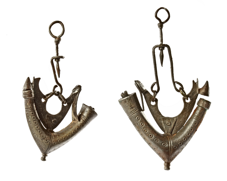 A PAIR OF GUNPOWDER HOLDERS, INDIA,19TH CENTURY