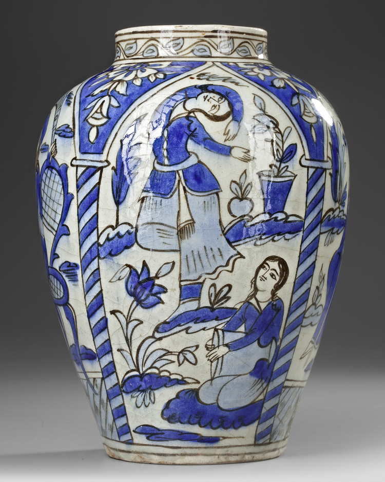 A PERSIAN QAJAR POTTERY VASE, 19TH CENTURY