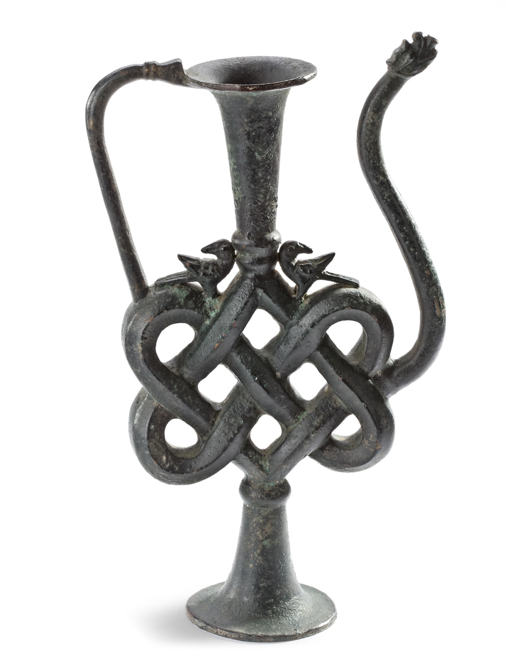 A RARE BRONZE EWER, DECCAN, CENTRAL INDIA, 16TH OR EARLY 17TH CENTURY