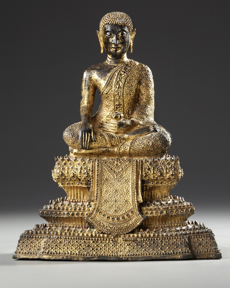 A GILT BRONZE SEATED BUDDHA FIGURE, THAILAND 19TH CENTURY