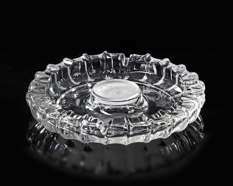 GLASS ASHTRAY WITH U.S. DEPARTMENT OF DEFENSE SEAL
