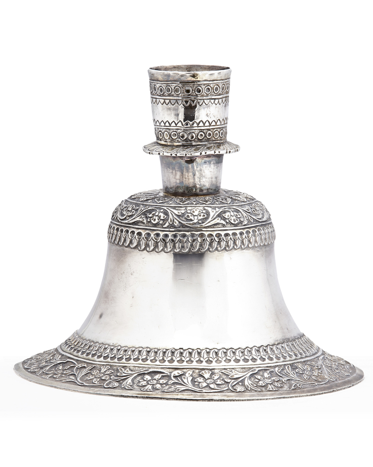 AN INDIAN SILVER HOOKAH BASE, 19TH CENTURY