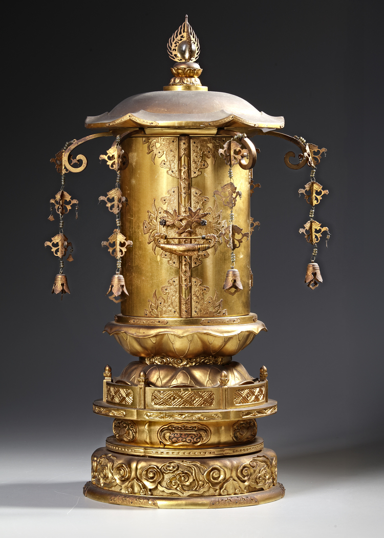 A FINE JAPANESE LACQUERED ALTAR SHRINE WITH EMBRACING KANGITEN, 19TH CENTURY