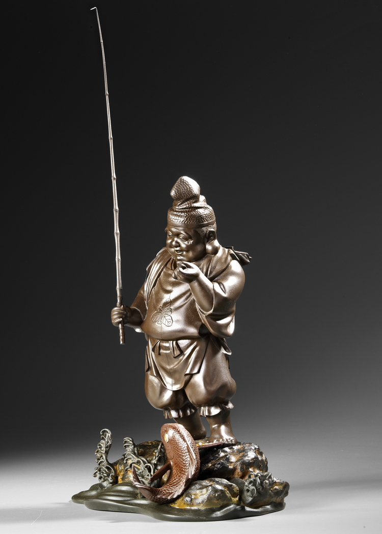 A LARGE JAPANESE BRONZE OKIMONO OF EBISU, TAISHO PERIOD (1912–1926)