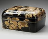A JAPANESE KORIN-STYLE LACQUER RYOSHIBAKO, EARLY 20TH CENTURY