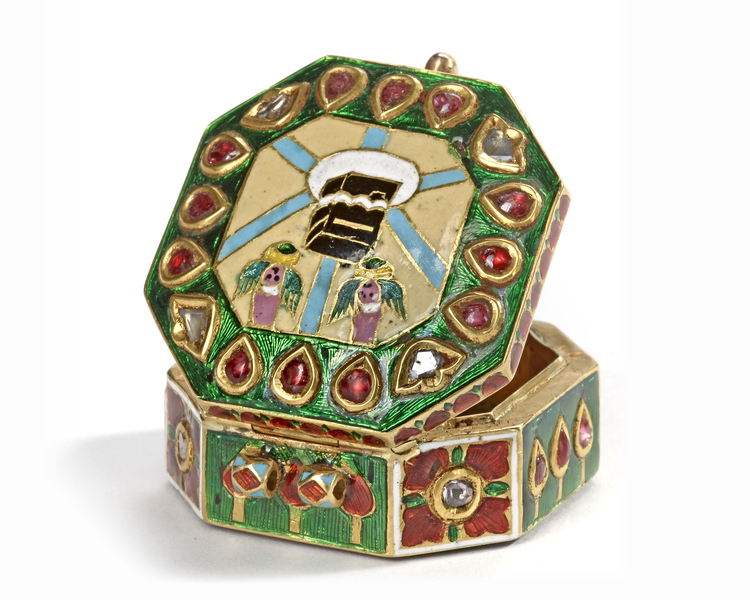 A HEXAGONAL GOLD GEMSET QURAN CASE PENDANT, LUCKNOW OR DECCAN, 19TH CENTURY