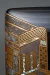A JAPANESE ‘RINPA SCHOOL’-STYLE SUZURI’BAKO 硯箱 (WRITING BOX) WITH CARRIAGE DESIGN, 19TH CENTURY
