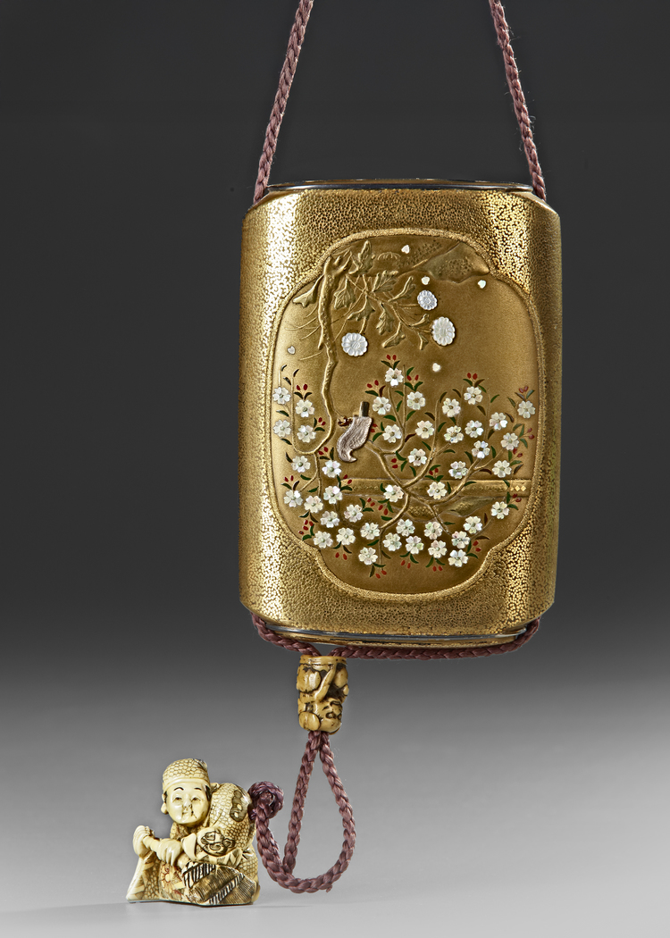 A JAPANESE SHIBAYAMA INLAY INRO WITH NETSUKE IN WOODEN BOX, MEIJI PERIOD (1868-1912)
