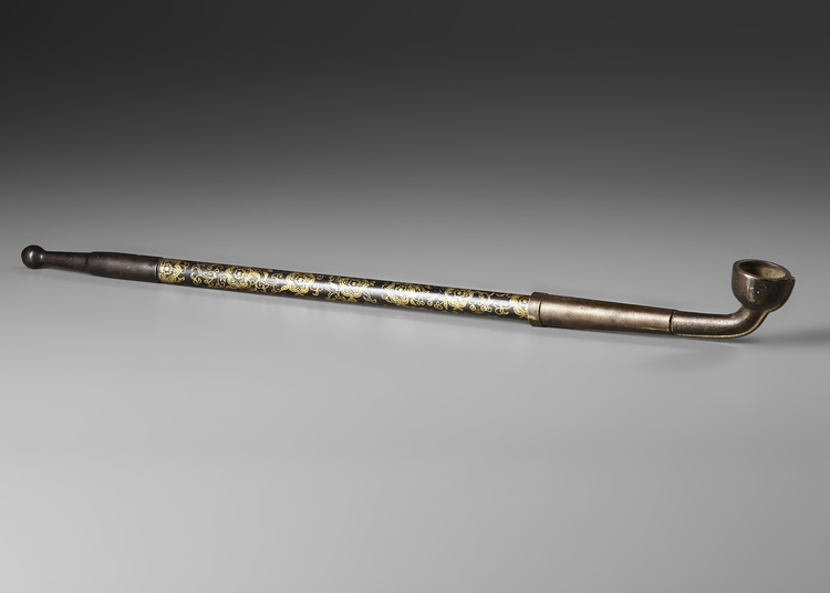 VERY LONG EXTENDABLE BRONZE KISERU PIPE WITH INTRICATE GOLD DECORATION,MEIJI PERIOD,1868-1912