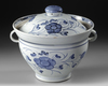ROUND LIDDED TERRINE WITH PEONY BRANCHES JAPAN, FIRST QUARTER OF THE 18TH CENTURY