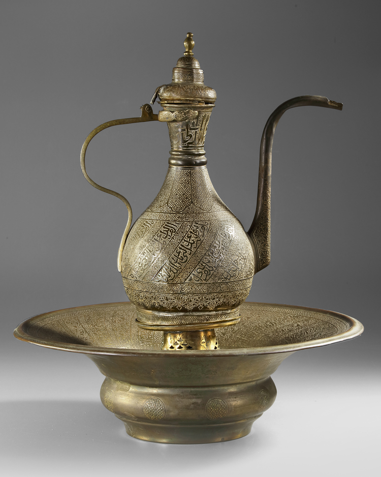 AN OTTOMAN BRASS EWER AND BASIN, 18TH-19TH CENTURY