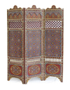 AN ORIENTALIST ROOM DIVIDER, 20TH CENTURY