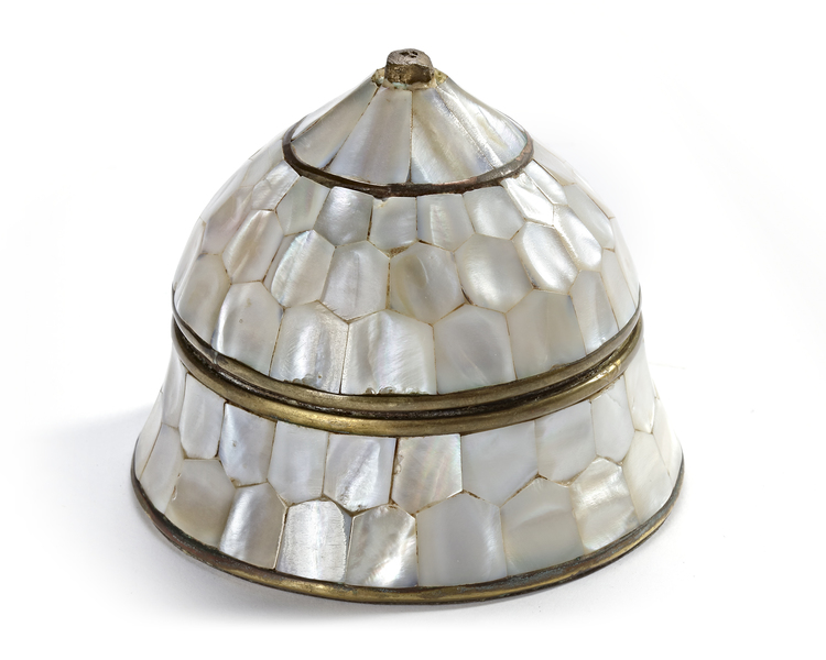 AN OTTOMAN MOTHER OF PEARL INLAID COPPER LIDDED BOWL, 19TH CENTURY