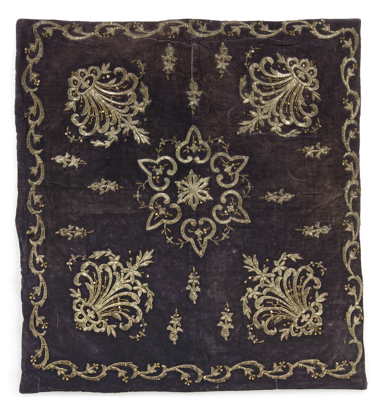 AN OTTOMAN GILT-THREAD EMBROIDERED VELVET BOHCA, TURKEY 20TH CENTURY