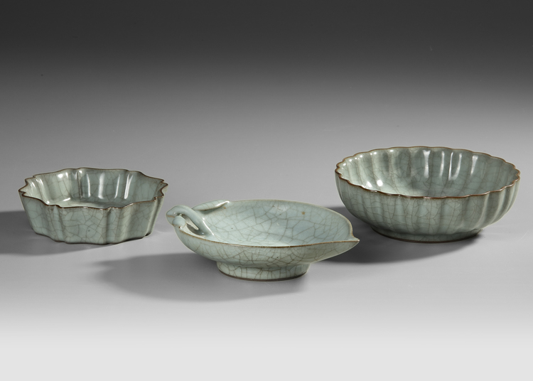 THREE CHINESE GUAN-TYPE WARES, QING DYNASTY (1644-1912)