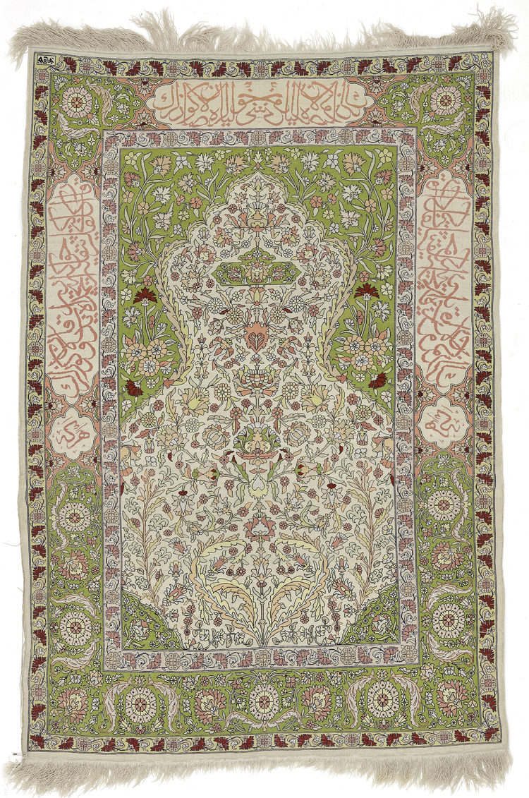 AN ANATOLIAN SIGNES SILK PRAYER RUG, HEREKE, 2ND HALF 19TH CENTURY