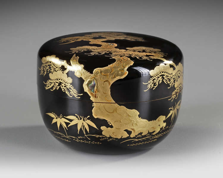 A JAPANESE NATSUME TEA-CADDY, 20TH CENTURY