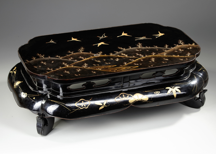 JAPANESE LACQUER TABLE – MEIJI PERIOD (1868–1912)